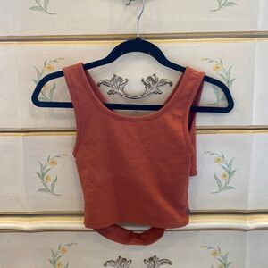 Roxy crop top orange nice quality and barely worn